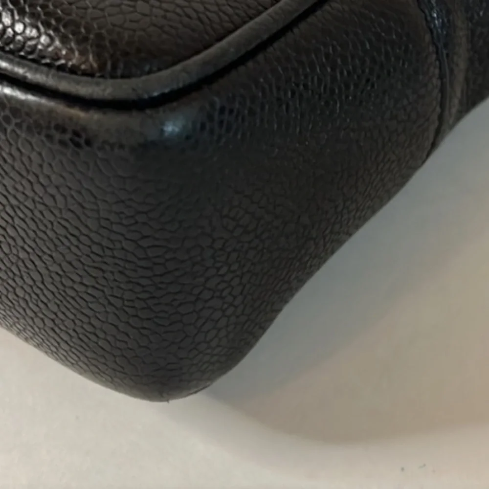 🔥💯CHANEL black caviar shopper - Picture 2 of 7